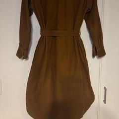 【UNIQLO】ブラウン 長袖ワンピース Sサイズの画像