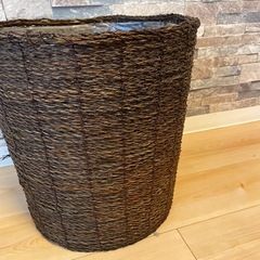 【最終価格】大型の鉢カバーの画像