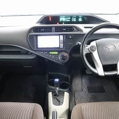 新入庫ですよ！　　トヨタ　アクアの画像