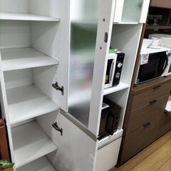 食器棚の画像