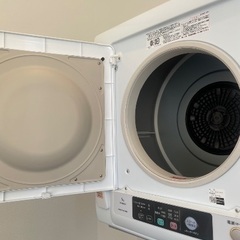 除菌もできるふんわり仕上げ/乾燥機/台付き/HITACHIの画像