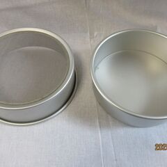 ケーキ型：数種の画像