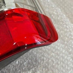 ハイエース純正テールの画像