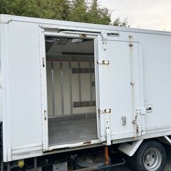 2.4坪、外寸長さ455+30cm、保冷断熱コンテナ、横ドア、鍵付き　●工場資材.防災備蓄倉庫.農牧漁業.バイクガレージ.離れ● 福岡発近県配送の画像