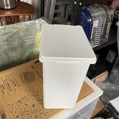 ミニゴミ箱　ホワイト　中古の画像