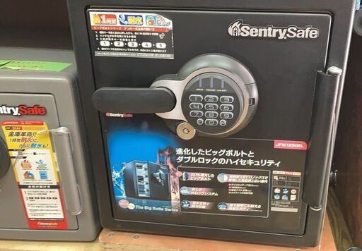 美品≒４０ｃｍ角　耐火金庫￥10,000