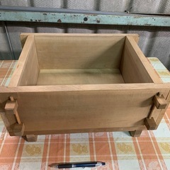 岩国蒜司抜き型国産ほうの木の一枚板の画像