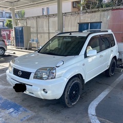 【四駆AT】牽引フック付き！エクストレイル