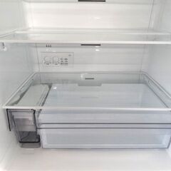 【札幌市内送料無料】東芝 TOSHIBA 冷蔵庫 （326L・右開き） 3ドア VEGETA除菌機能 グレインホワイト GR-S33SC（WT）2022年製【自社配送は札幌市内限定】☆店頭引取りOK☆札幌市白石区の画像
