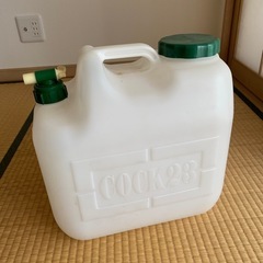 水タンク　２３ℓの画像