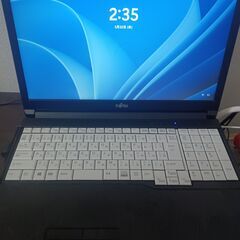 富士通 高年式高性能10世代Corei5　4コア8スレッド　メモリ8G 高速SSD搭載メモリ大容　 大画面15.6インチ　Wifi対応　　カメラ内蔵　Windows11搭の画像