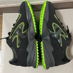 adidasスニーカー