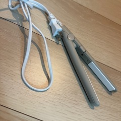 コンパクトヘアアイロン