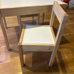 子ども用テーブル、チェア　IKEAの画像