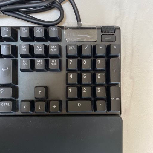 ゲーミングキーボード