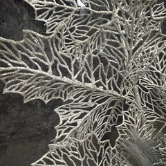 造花 シルバーやグレーの画像