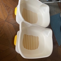猫トイレ　システムトイレ2つの画像