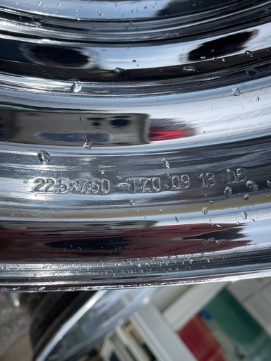 BRIDGESTONE　メッキホイール　22.5 8穴