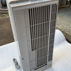 窓用エアコン　2023年製　コロナ　CW-1623R  4〜7畳目安　リモコン取付け枠付きの画像