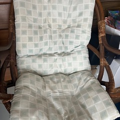 無料Ⓐ   ● テーブル 回転椅子セット  の画像