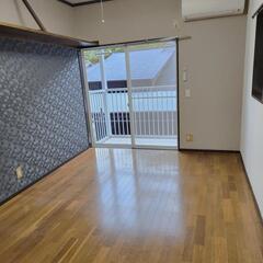 閑静な住宅街にある南向きバルコニーで陽あたり良好の1階角部屋