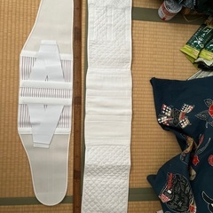 腰ベルト　4つの画像