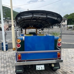 希少タイのトゥクトゥク7人乗りの画像
