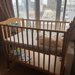 KTOJIベビーベッドの画像