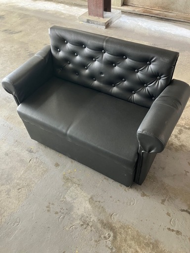 ブラック　黒　2人掛けソファー