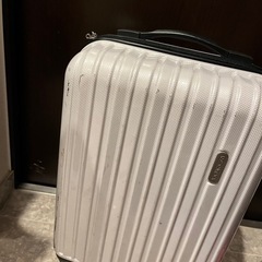 機内持ち込みキャリーケース　スーツケース