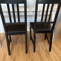 IKEA ダイニングチェア　STEFAN ステーファン2脚　クッション付きの画像
