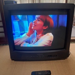 HITACHI 日立カラーテレビ　地デジチューナー付 
