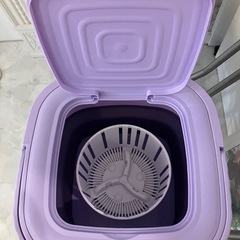 折りたたみ式洗濯機の画像
