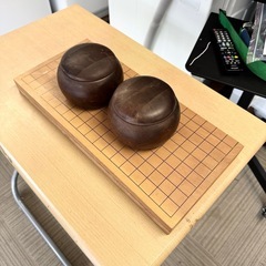 ①【お買い得‼️】囲碁セット 蛤＆那智黒石 碁石 折りたたみ碁盤の画像