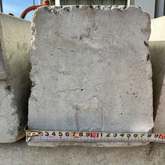 61：縁石ブロックの画像
