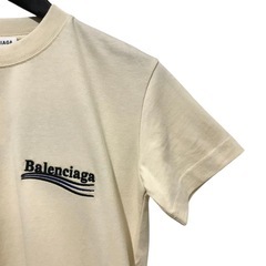 バレンシアガのロゴTシャツ の画像