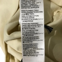 バレンシアガのロゴTシャツ の画像