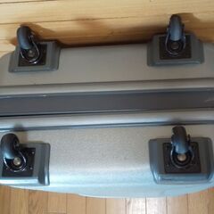 スーツケース　中型　約66×47×25ｃｍの画像