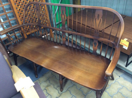 ★ 木製ベンチ キツツキマーク　飛騨産業