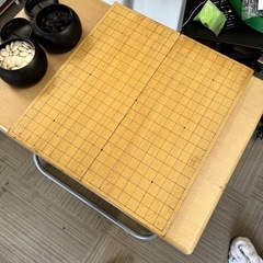 ②【お買い得‼️】囲碁セット 折りたたみ碁盤 プラスチック碁石の画像