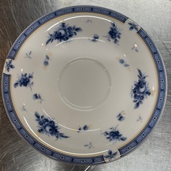 【引き取り限定】中古品　NARUMI ソーサー　2柄　4枚の画像