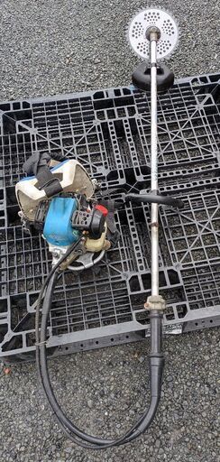 鹿児島発　新ダイワ　背負い式エンジン刈払機260　チップソー新品交換済み