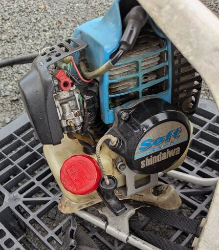 鹿児島発　新ダイワ　背負い式エンジン刈払機260　チップソー新品交換済み 鹿児島発 新ダイワ 背負い式エンジン刈払機260 チップソー新品交換済み