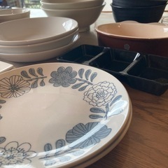 食器18点セットの画像