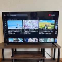 ゲオ　4K／HDR対応チューナーレス スマートテレビ　テレビ台セット 