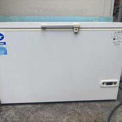 動作品　冷凍庫　ダイレイ/スーパーフリーザーDF300D7 2017年製　-60℃冷凍鍵付き　業務用　超低温