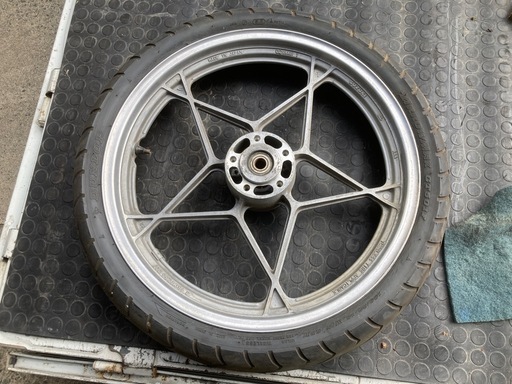 希少！SUZUKI GSX400S フロントホイール　カタナ400