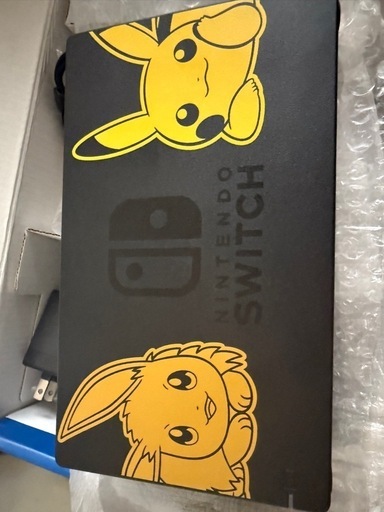 Nintendo Switch ピカチュウバージョン