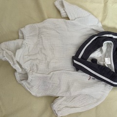 50〜60赤ちゃんの洋服とスリーパーの画像