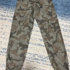 ⭐️新品⭐️ロデオクラウンズ　迷彩柄パンツ(XL)の画像
